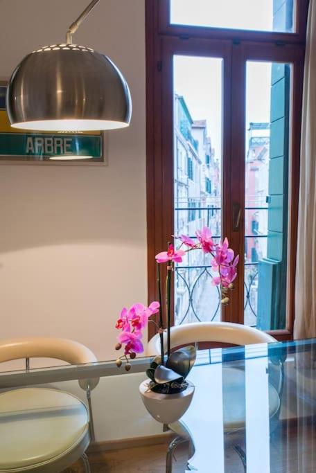 Stunning In The Heart Of Apartamento Venecia