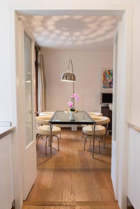 Apartamento Stunning In The Heart Of *